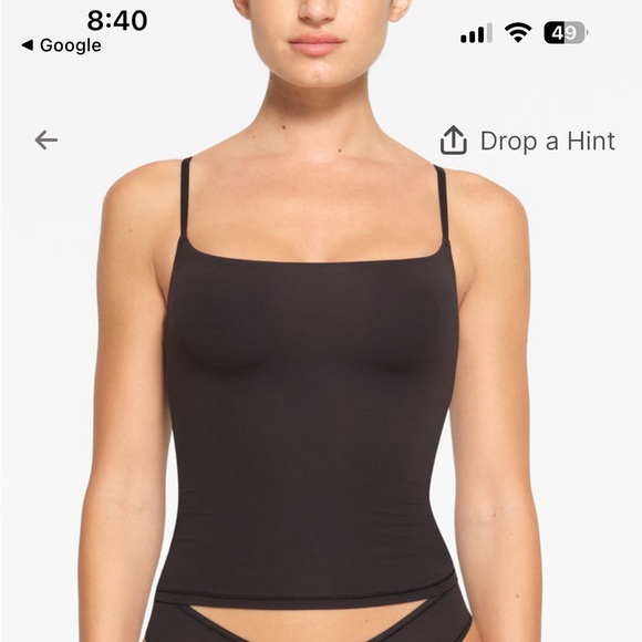 SKIMS Black fits every body Camisole Top NWOT - Picture 4 of 5